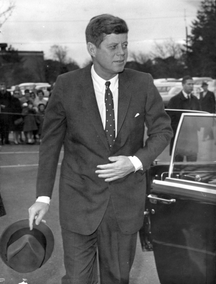  Lincoln Continental Town Limousine Presidential 1962 года  (фото 2 из 3)